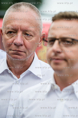 Gdansk. Szafarnia. Lato z SLD. Przedstawiciele Sojuszu...