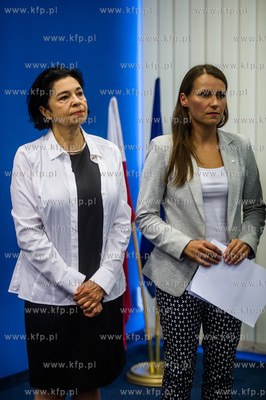 Gdańsk.  CH Manhattan. Biuro Platformy Obywatelskiej....