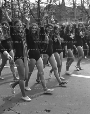    Pochod 1 majowy w Gdansku na al. Zwyciestwa
1.05.74
Fot....