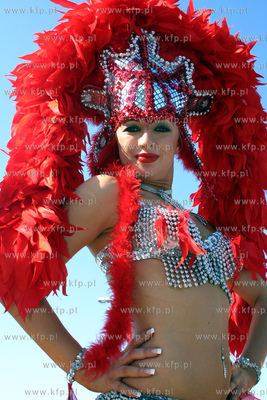 Skwer Kosciuszki Gdynia. Tancerki z zespolu X-Ray z...