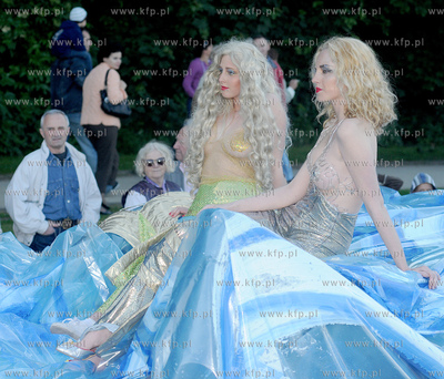 Cudawianki czyli Noc Swietojanska w Gdyni. Jedna z...