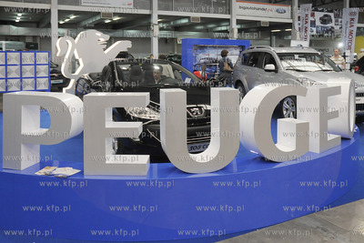 Trojmiejskie Targi Motoryzacyjne w hali wystawienniczej...