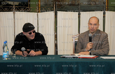 Mariusz Wilk, polski dziennikarz, pisarz, eseista,...