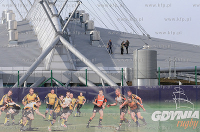 Kolejny raz przy pustych trybunach z powodu nalozonego...