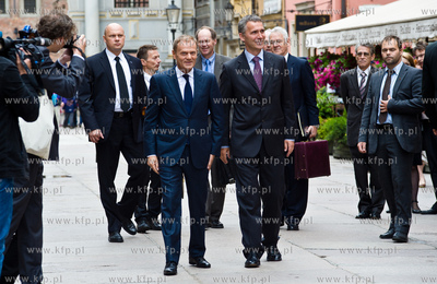 Gdansk. Ulica Dluga. Wizyta premiera Norwegii Jensa...