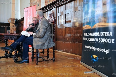 Sopot. Urzad Miasta Sopotu - Sala Herbowa. Biesiada...