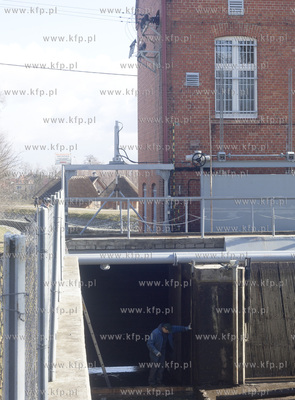 Ze wzgledu na prace konserwatorskie Elektrowni Wodnej...