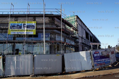 Gdańsk. Suchanino. Budowa nowego centrum handlowego...