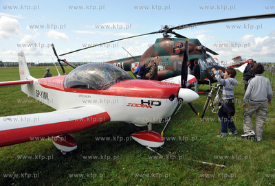 Lotnisko w Pruszczu Gdanskim w dniu 80 lecia Aeroklubu...