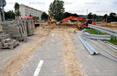 Gdansk. Budowa ronda i tunelu dla pieszych przy zbiegu...