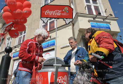 Z okazji zblizajacych sie Mistrzostw Europy w pilce...