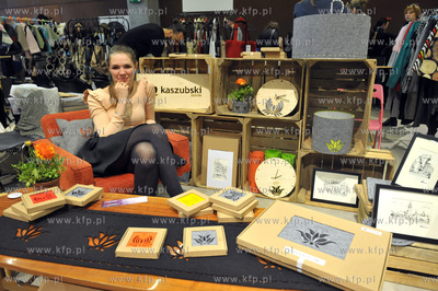 Targi mody, designu i mlodej sztuki Bakalie 13 w Europejskim...