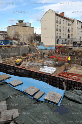 Budowa budynku mieszkalnego, apartamentowca pomiedzy...