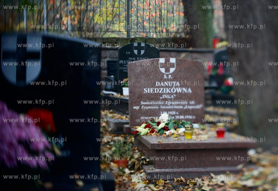 Gdansk. Cmentarz Garnizonowy. Symboliczne groby Danuty...