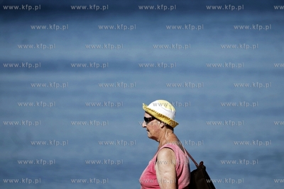 Cieply wrzesniowy dzien na plazy w Gdansku Brzeznie.
10.09.2012
fot....