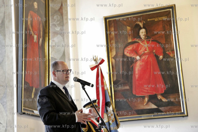 Gdansk. Ratusz Glownomiejski. Swieto Strazy Miejskiej....