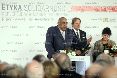 Gdansk. Dwor Artusa. Wyklad Guya Sormana i uroczystosc...