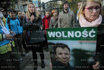Protest przeciwko zatrzymaniu zalogi statku Greenpeace...