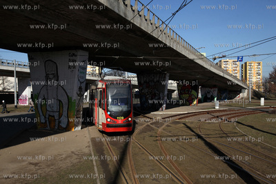Tramwaj na Węźle Kliniczna w Gdańsku.
17.02.2015
fot....