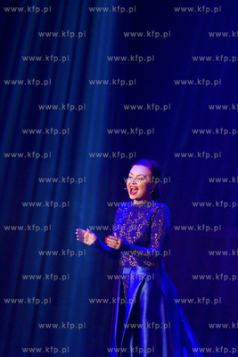 Włoska noc. Gala Sylwestrowo-noworoczna. Nz. Grażyna...