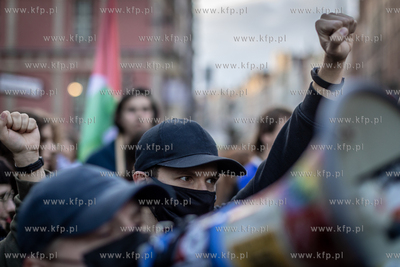 Długi Targ w Gdańsku.  Trójmiasto Przeciw Ludobójstwu...