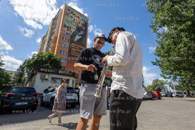 Gdańsk, ul. Warneńska 4. Mural upamiętniający Rafała...