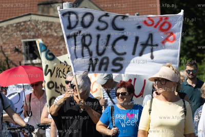 Gdańsk Letnica. Protest mieszkańców przyportowych...