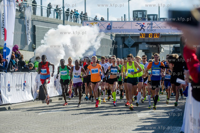 Plac Dwoch Miast. PKO Polmaraton Sopot 2015.
02.05.2015
fot....