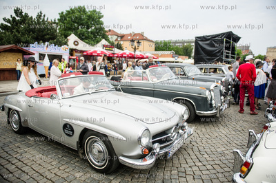 Gdansk. Targ Weglowy. XV Zlot Zabytkowych Mercedesow.
28.05.2016...