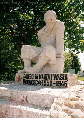 Pomnik meczenstwa zolnierzy radzieckich wiezionych...