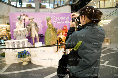 Krakow, Galeria Krakowska, wystawa " Wenecki Karnawal...