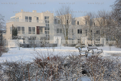 Gdynia Orlowo w zimowej szacie. Nz. Przy Promenadzie...