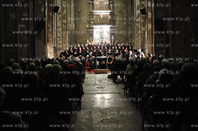 Centrum sw. Jana. VIII Pomorskie Zaduszki Artystyczne...