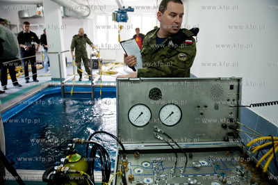 Gdynia. Osrodek Szkolenia Nurkow i Pletwonurkow Wojska...