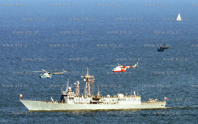 Parada z okazji obchodow Dni Morza i swieta Marynarki...