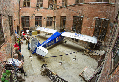 Oficjalna prezentacja RWD 13 na dziedzincu Ratusza...