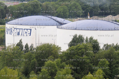 Gdansk. Firma Port Service zajmujaca sie unieszkodliwianiem...