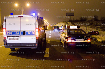 Kolizja samochodu na Armii Krajowej w Gdansku. 
13.02.2013
Fot....