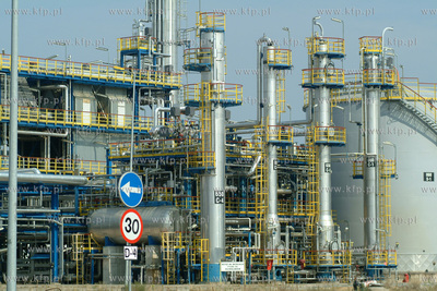 Rafineria Gdanska.5.09.2002fot. Wojtek Jakubowski...
