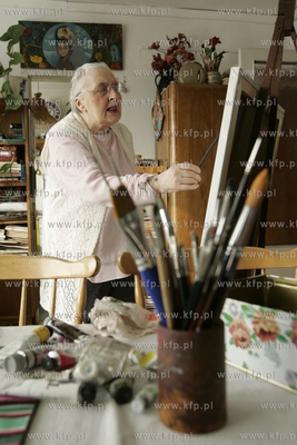 Lucyna Legut - Lucha - aktorka, malarka, pisarka. Na...