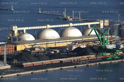 Gdynia, ponad 140 metrowy apartamentowiec SEA TOWERS...