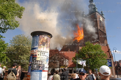 Pozar kosciola sw Katarzyny w Gdansku. 22.05.2006 Fot....