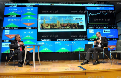 Warszawa. Siedziba Gieldy Papierow Wartosciowych. Prezentacja...