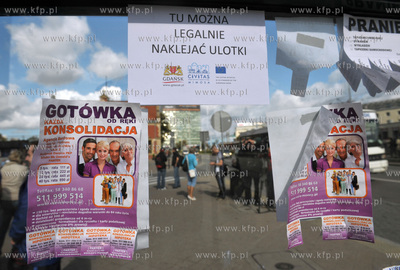 Akcja - "Czyste Przystanki" w ramach kampanii Zmieniamy...