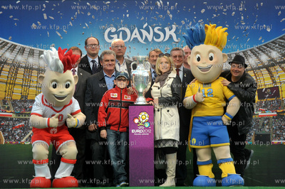 Oficjalne powitanie pucharu Henri Delaunaya w Gdansku....