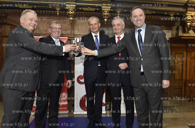 Gdańsk, Dwór Artusa. Noworoczna lampka szampana,...