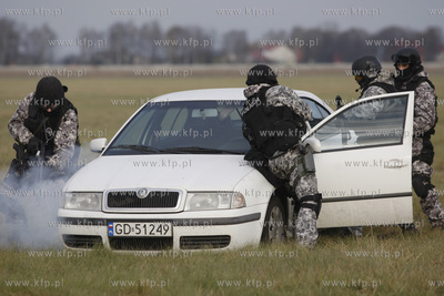 Pruszcz Gdanski. Festyn wojskowy z okazji 44 - lecia...