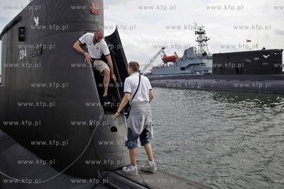 Wizyta koszykarzy kadry narodowej Polski Adama Waczynskiego,...