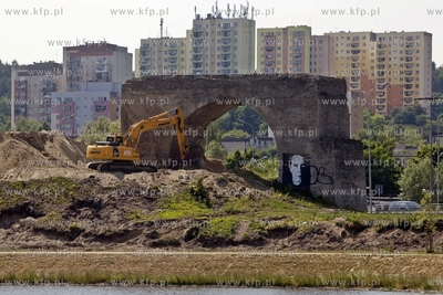 Prace przygotowawcze pod budowe lini kolejowej PKM...