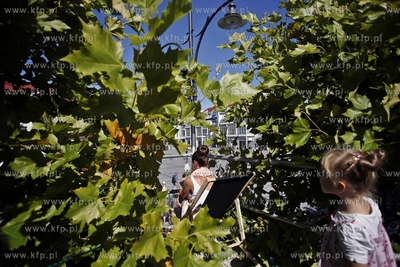 Sopot. Artloop Festival. Instalacje na Placu Przyjaciol...